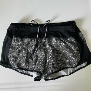 Nike Dri -FIT shorts size M